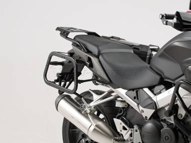 ZESTAW KUFRÓW BOCZNYCH TRAX ADV I STELAŻY SW-MOTECH HONDA VFR800X CROSSRUNNER (15-), BLACK 37/37L