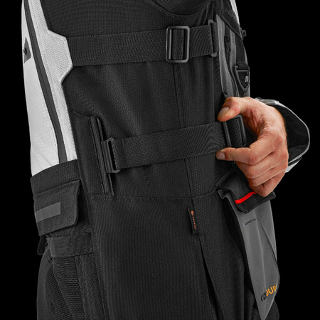 TRACKER MEN JKT LIGHT GREY Shima