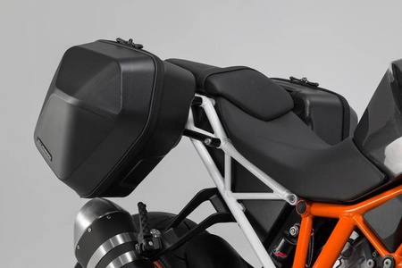ZESTAW KUFRÓW BOCZNYCH URBAN ABS I STELAŻY SW-MOTECH KTM 1290 SUPER DUKE R (16-) BLACK 2X165L