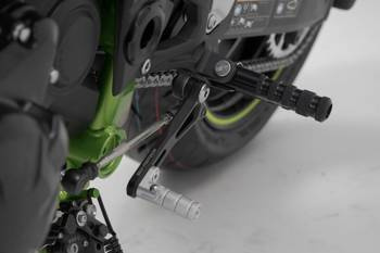 DŹWIGNIA ZMIANY BIEGÓW SW-MOTECH KAWASAKI Z-MODELS BMW G 310 R BLACK/SILVER